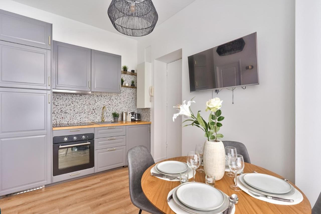 Newly Renovated ! Stunning 2br In The Heart Of 15 Paris
