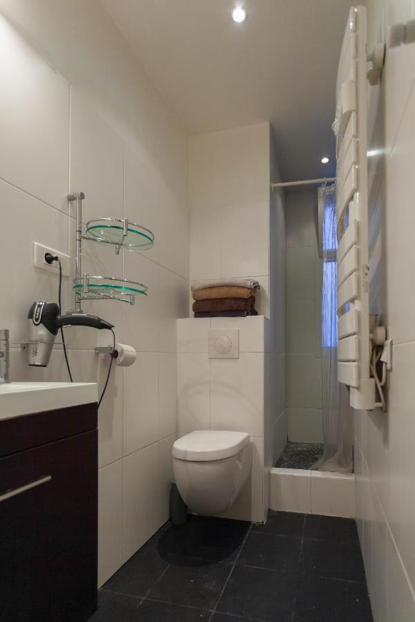Greeter-appartement Haussmannien Avec Balcon Apartment