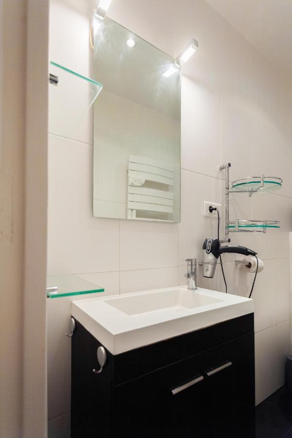 Apartment Greeter-appartement Haussmannien Avec Balcon