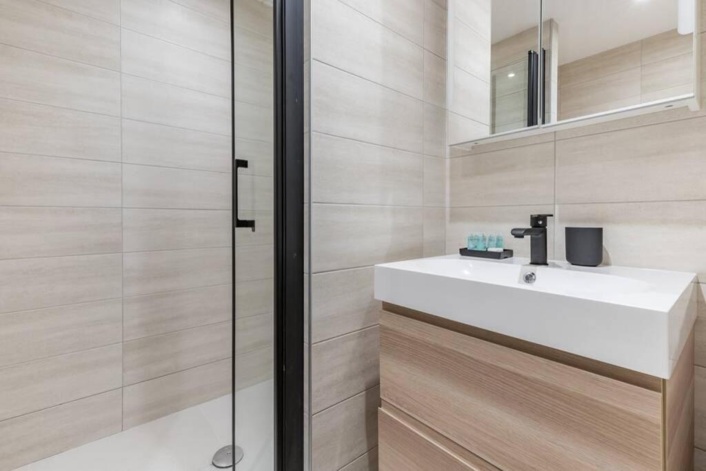 Apartamento Hsh Parmentier-couronnes Ii Design 4p-1br Paris