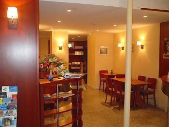 Hotel De Opera 2*