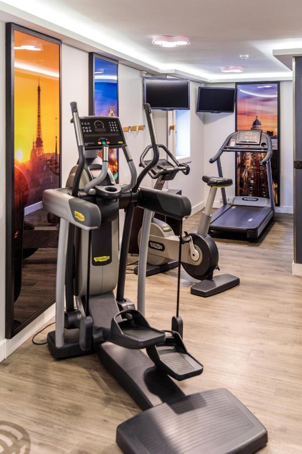 Novotel 14 Porte D'orleans Hotel 4*