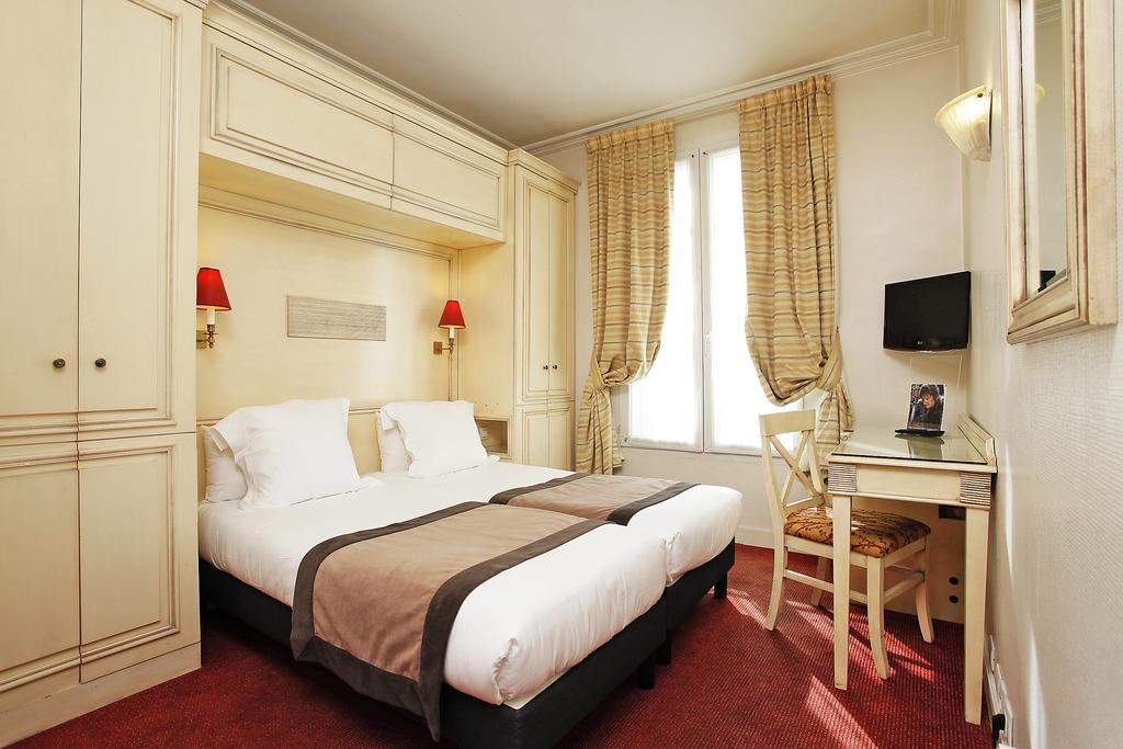 Hotel Montparnasse Daguerre 3*