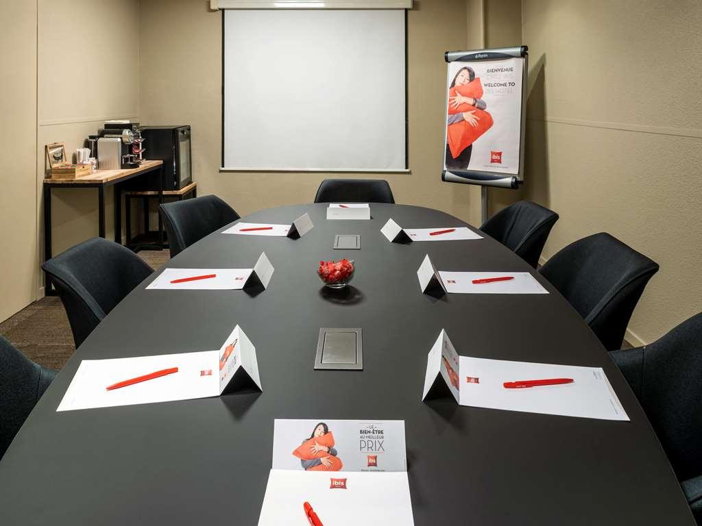 Hotel Ibis Alesia Montparnasse 3*