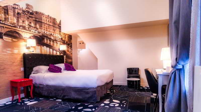 Ascot Opera Hotel