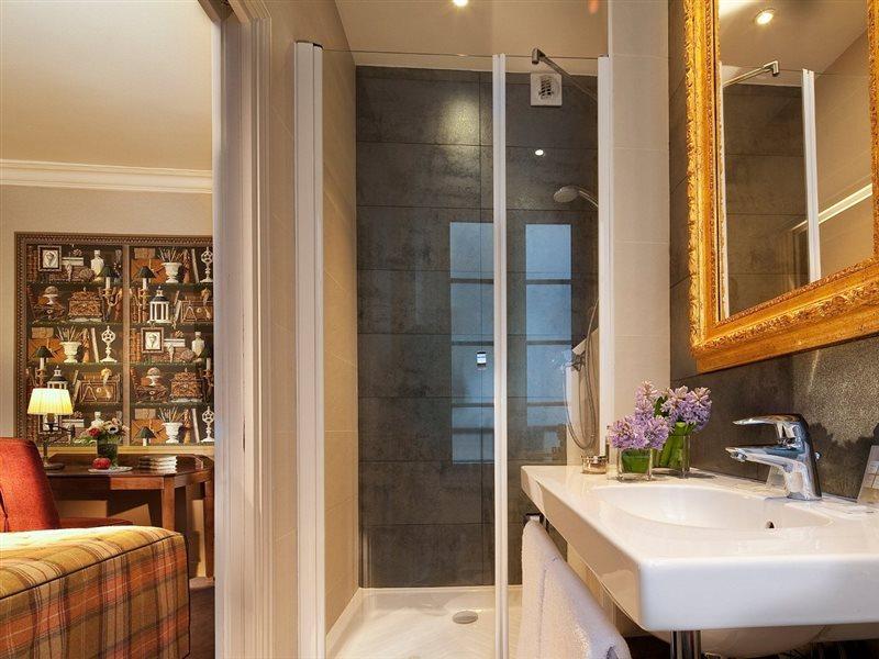 Hotel D'albion 3*