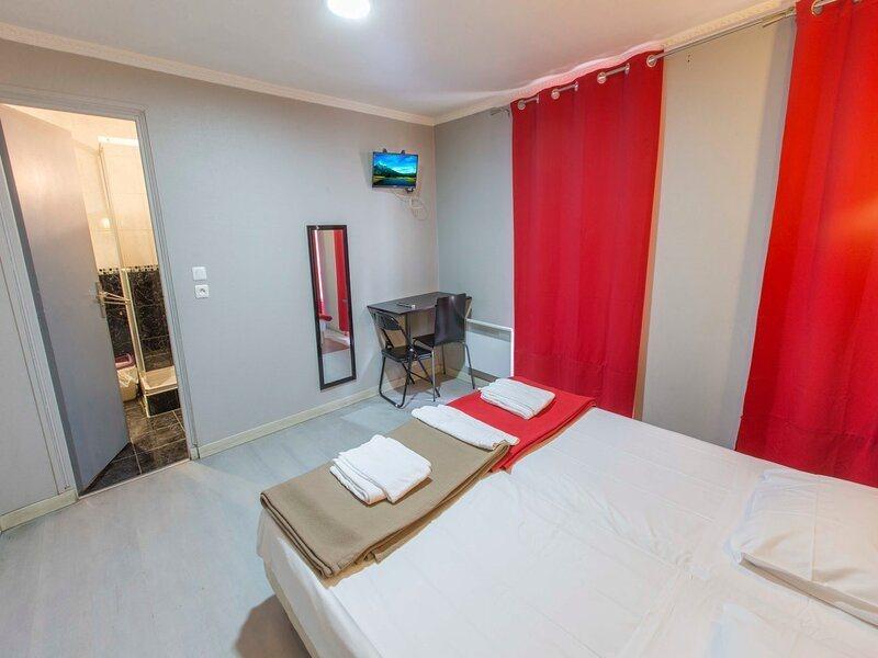 Hipotel Gambetta Republique Paris
