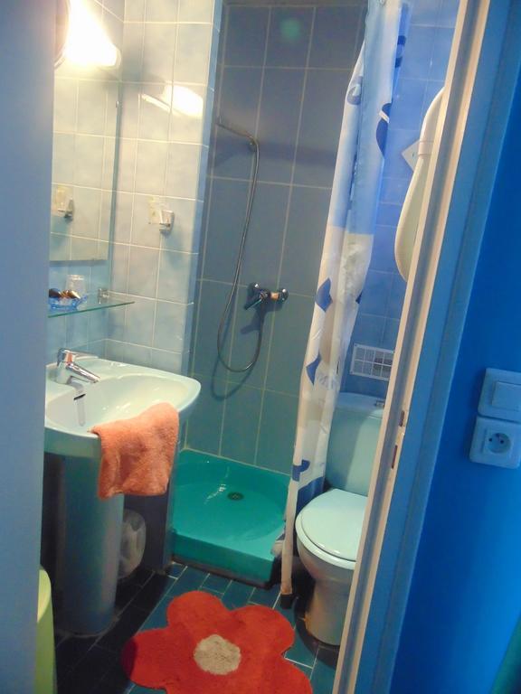 Voltaire Hotel 2*