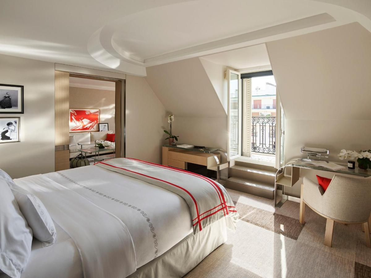 Plaza Athenee - Dorchester Collection Hotel 5*