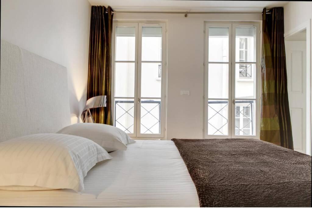 Champs-elysees Montaigne - Hala Apartment Paris