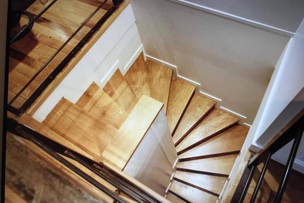 Apartment Champs-elysees Montaigne - Hala Paris