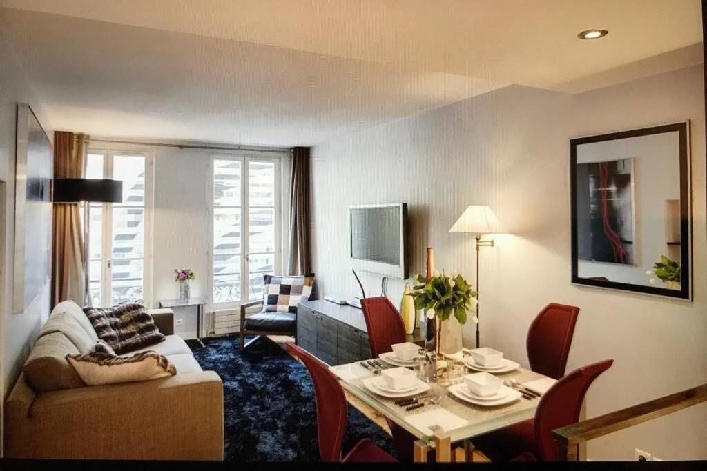 Champs-elysees Montaigne - Hala Apartment Paris
