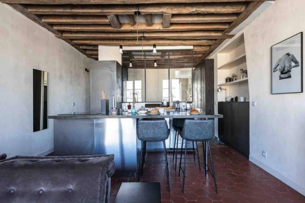 Apartment Amazing Design Flat - Le Marais - With View Paris