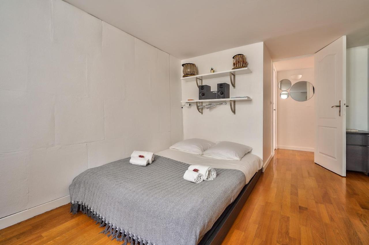 Apartment The Perfect Parisian 2 Bdrs Flat At Le Marais Paris