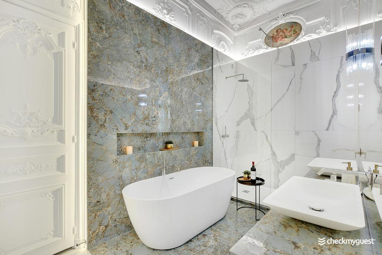 Exceptional - 4br-12p - Parc Monceau Apartment Paris