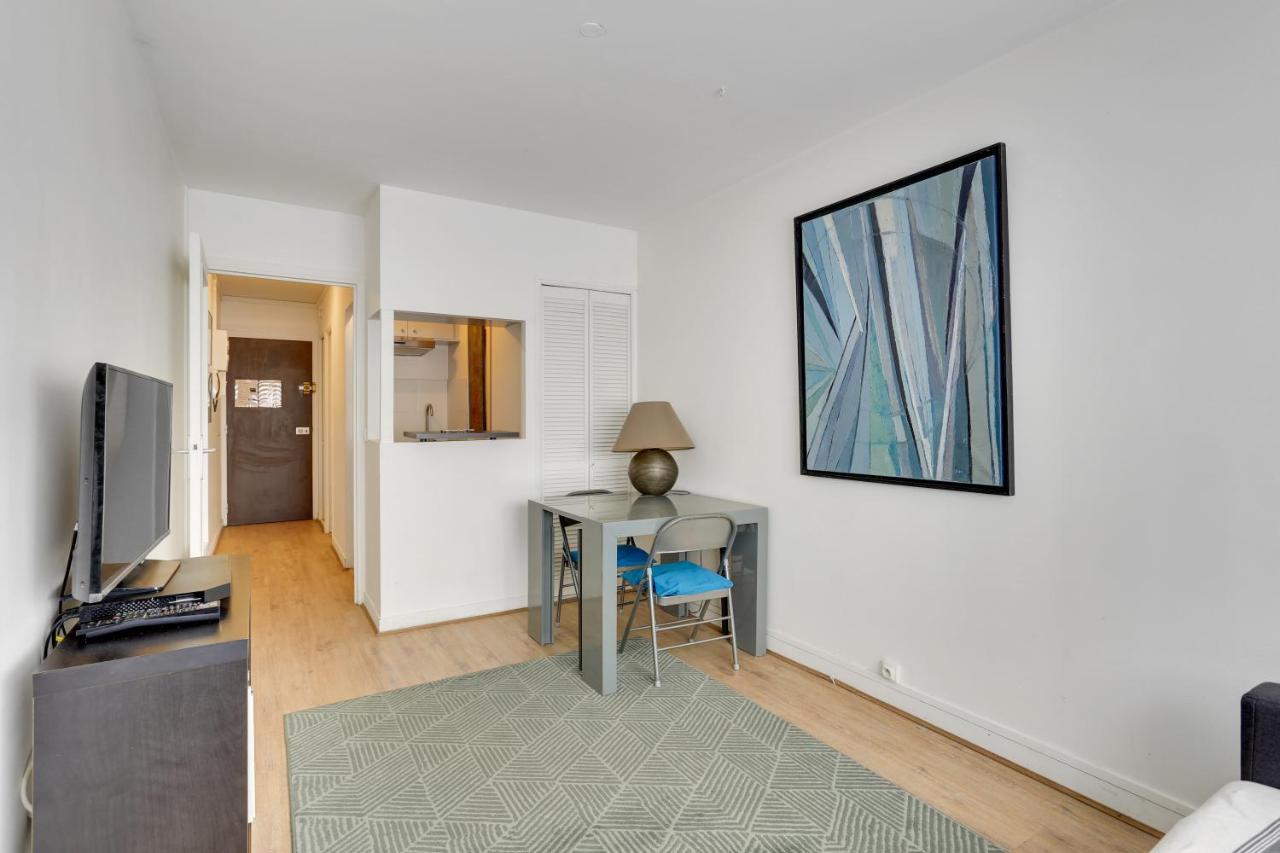 Id 326 Batignolles/ Rue Saussure - Xvii° Apartment *