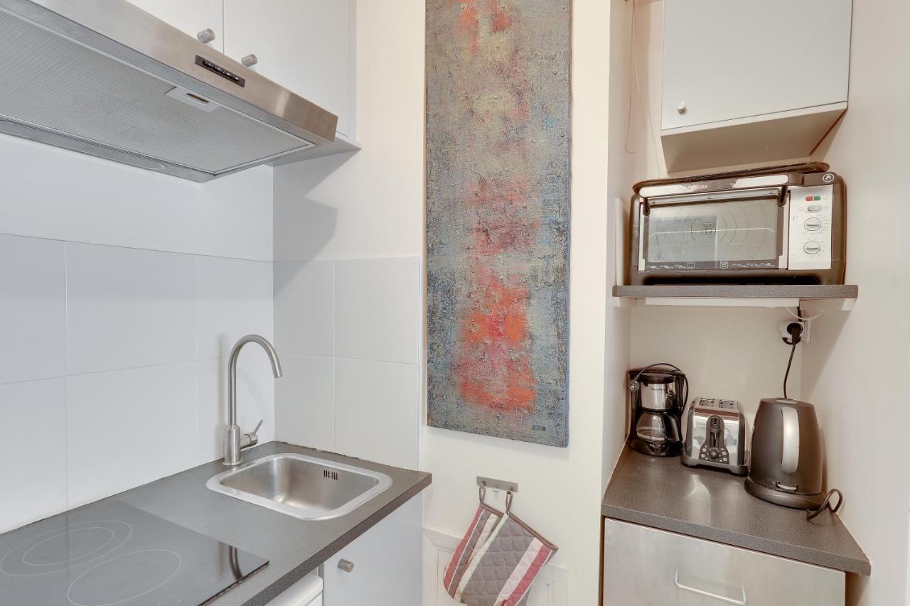 Id 326 Batignolles/ Rue Saussure - Xvii° * Paris