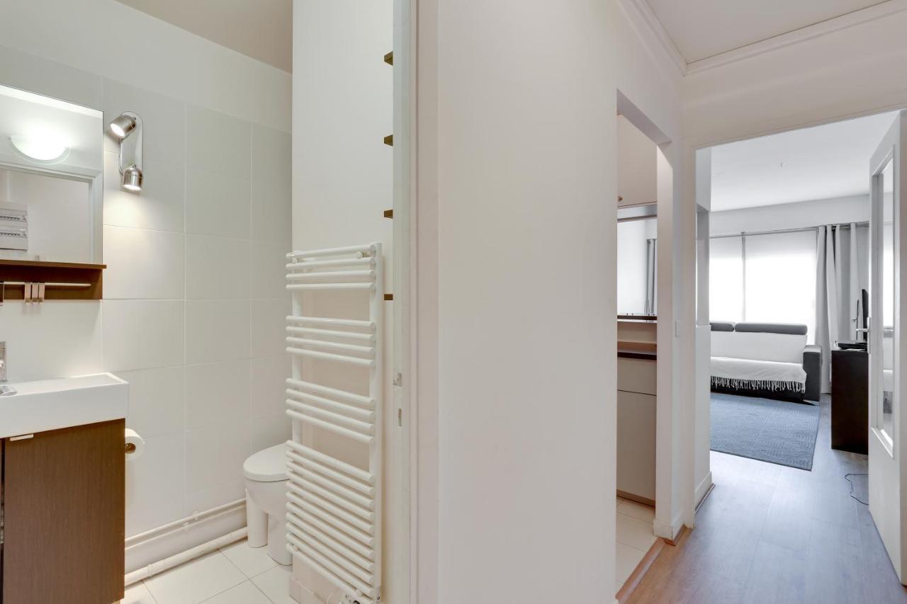 Id 326 Batignolles/ Rue Saussure - Xvii° Paris