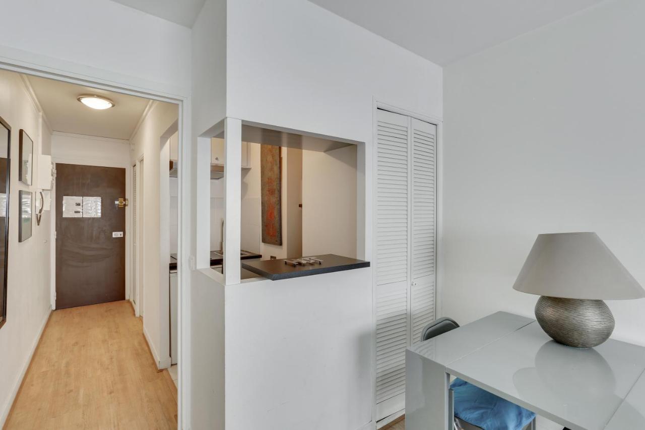 Id 326 Batignolles/ Rue Saussure - Xvii° Apartment Paris
