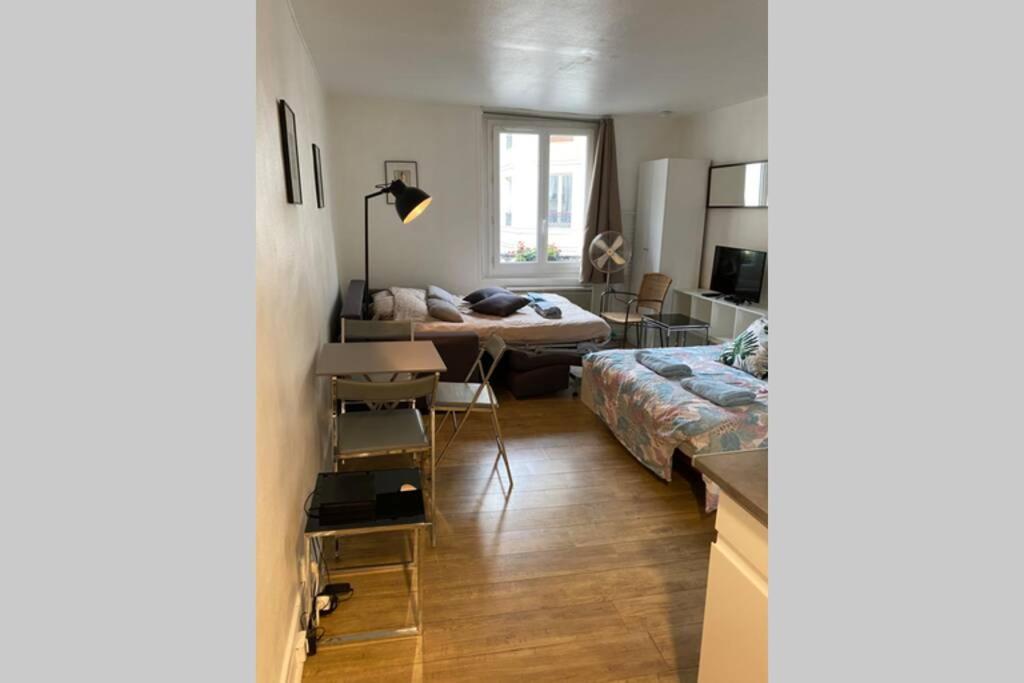 Large, Hyper Central Studio. Historical Apartamento *