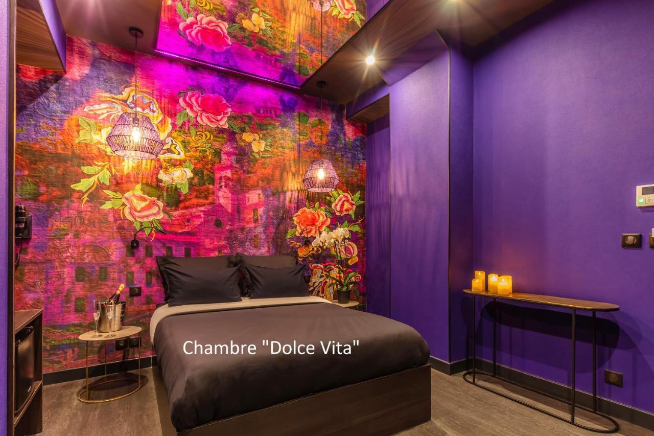 Avec Nuit Insolite Au Dandy Et Jacuzzi Privatise (adults Only) Love hotel Paris