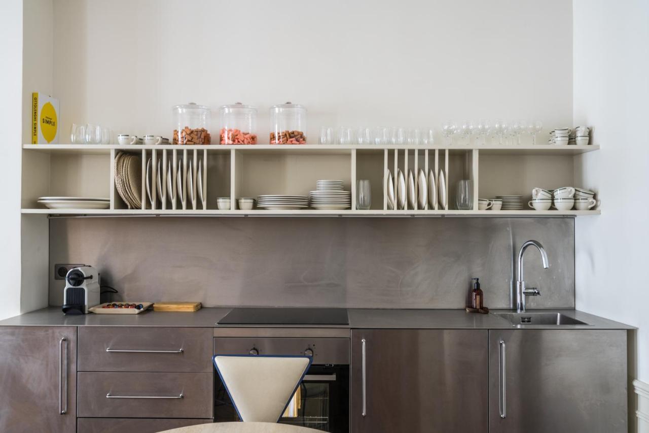 Pied A Terre - Palestro