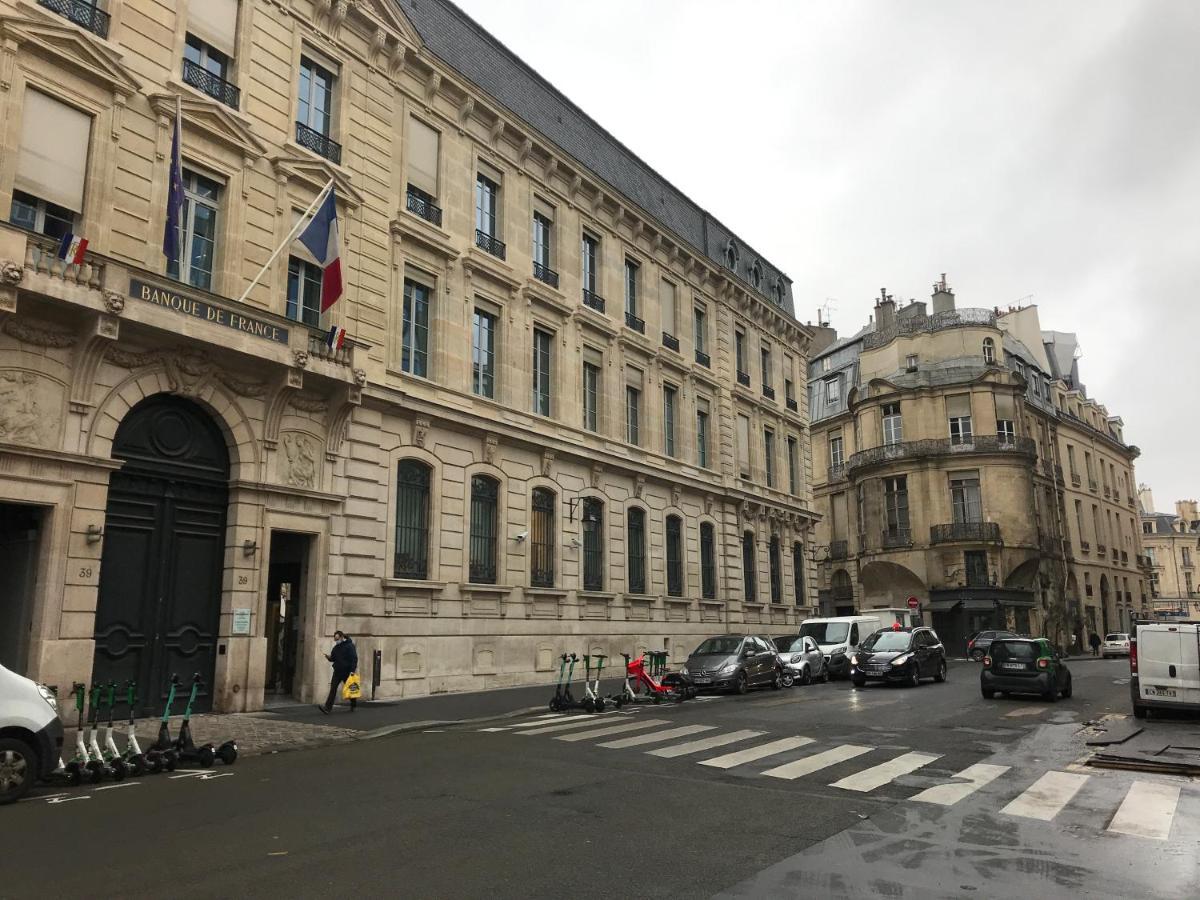 Appartement Victoires Near Louvre Paris