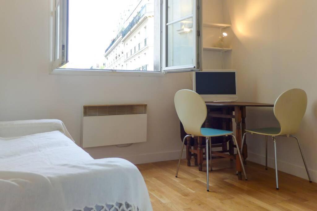 Chatelet Hyper Central Studio With Mezzanine Appartement