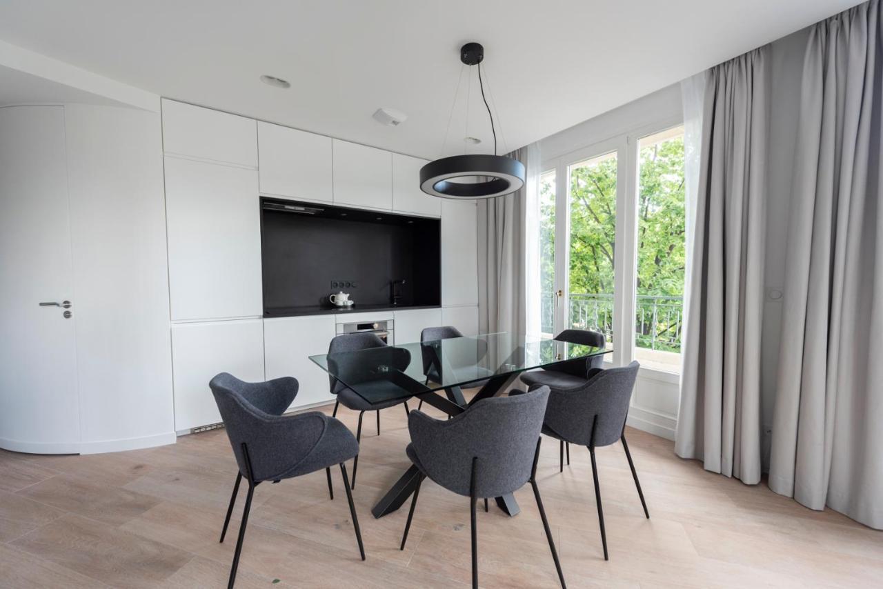 Apartment Opera Paris