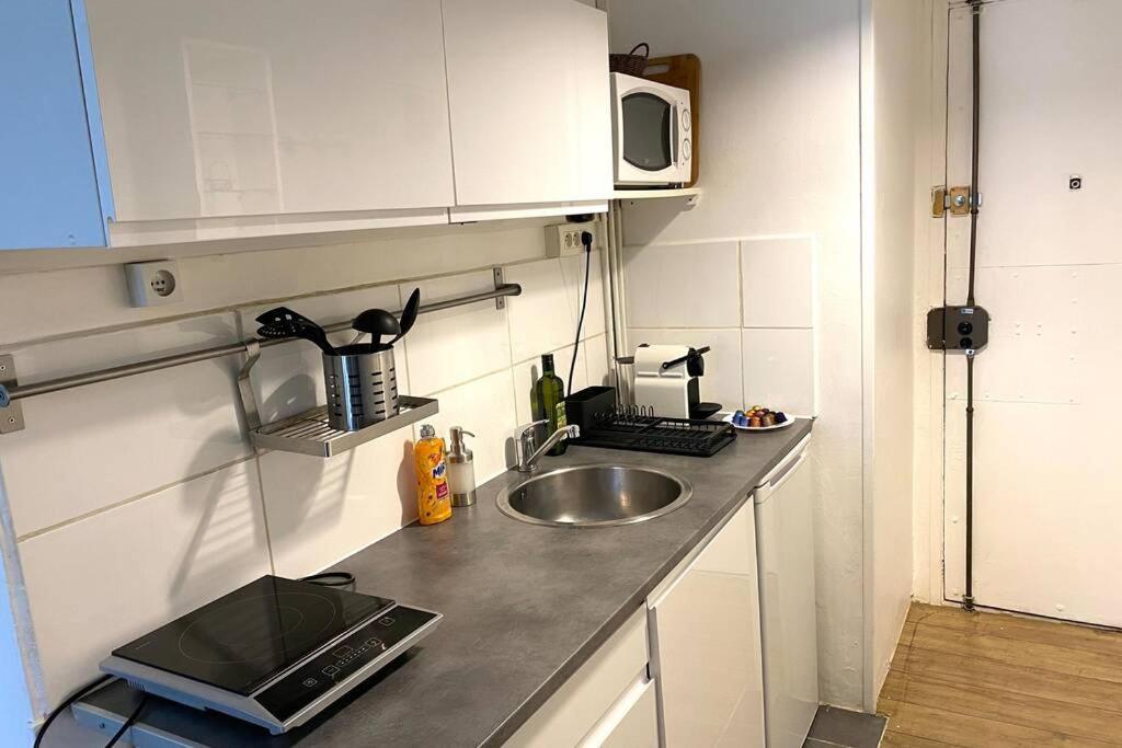 Apartamento Large, Hyper Central Studio. Historical Paris