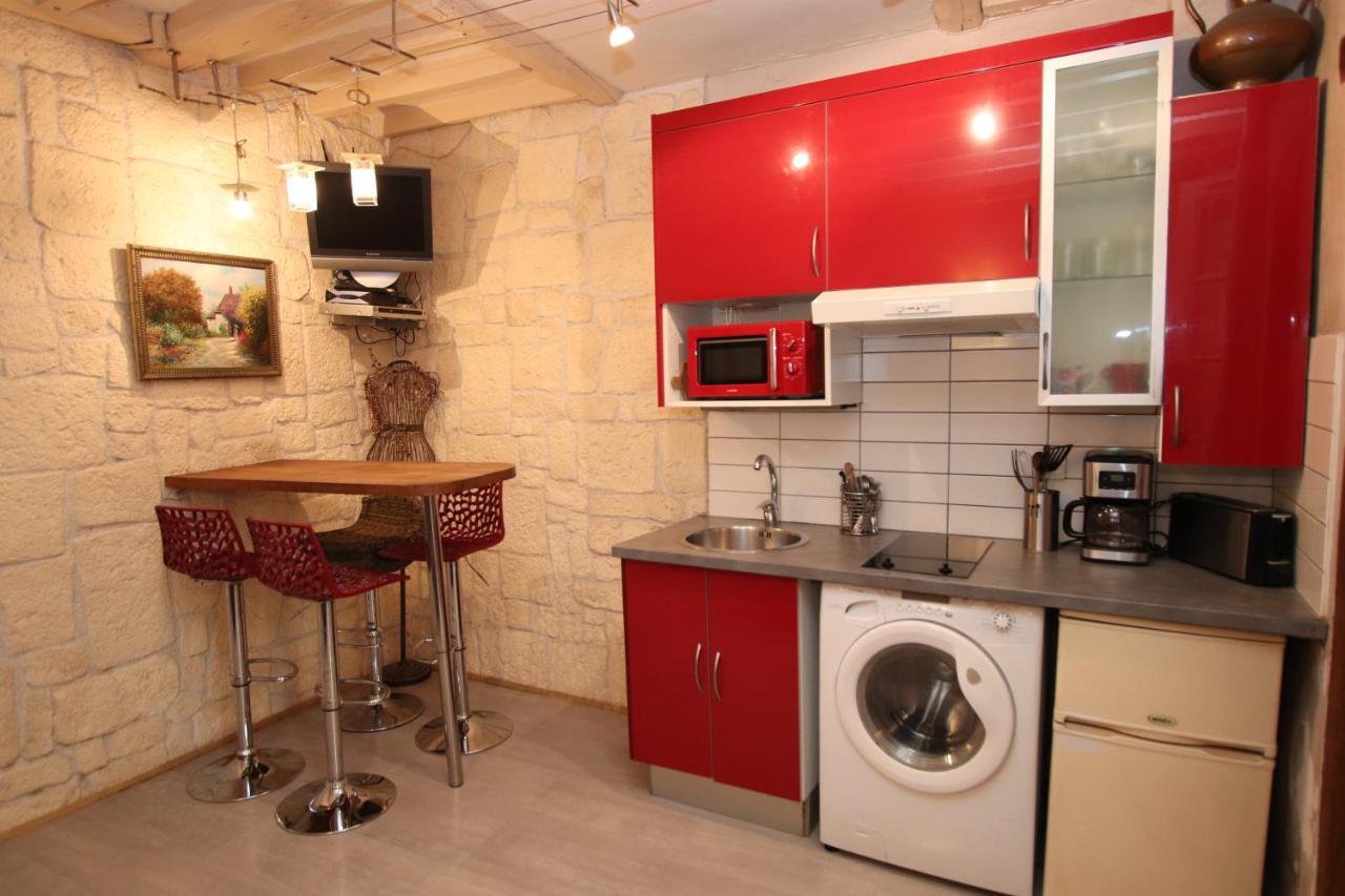 Appartement Victoires Near Louvre Paris