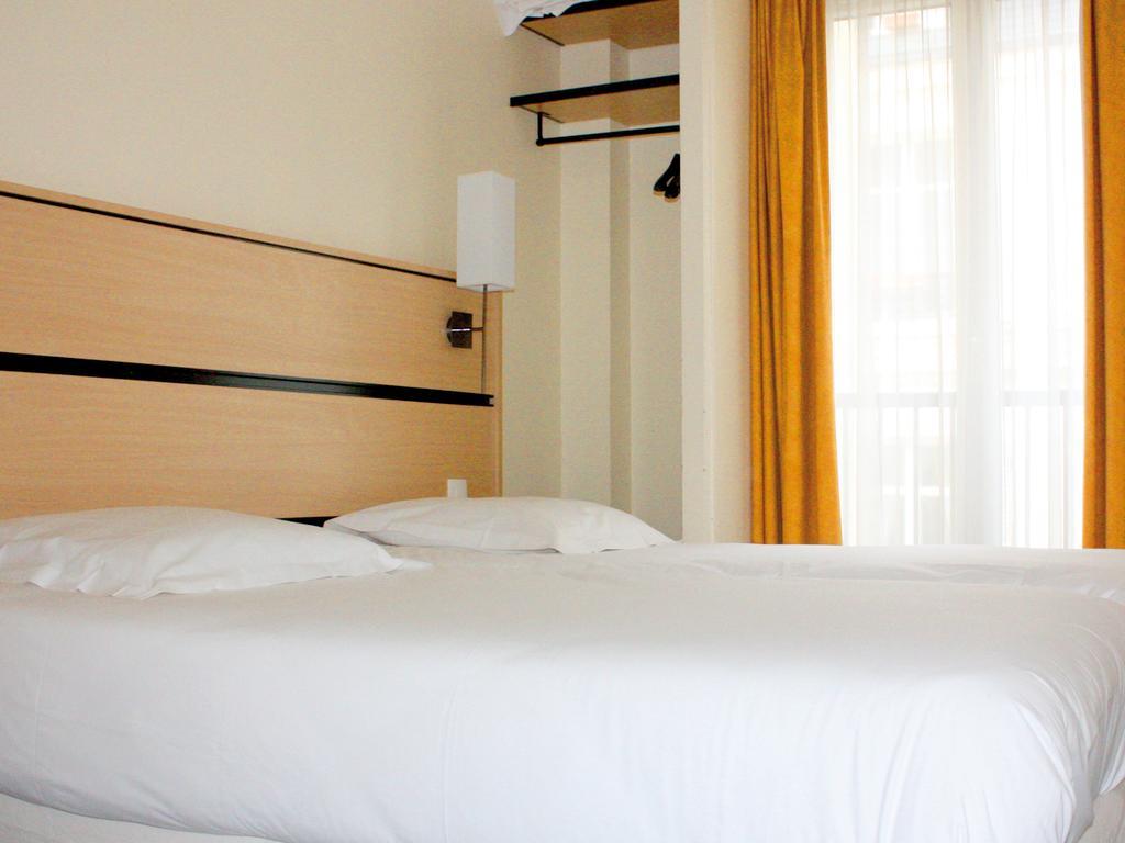 Hotel New Saint Lazare Paris