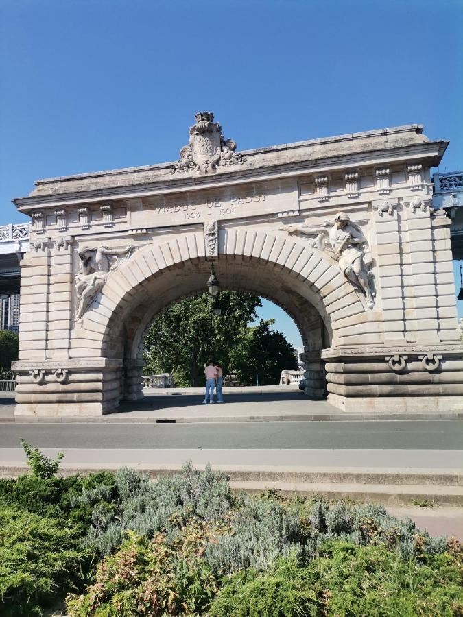 Toureifelchampselysee *