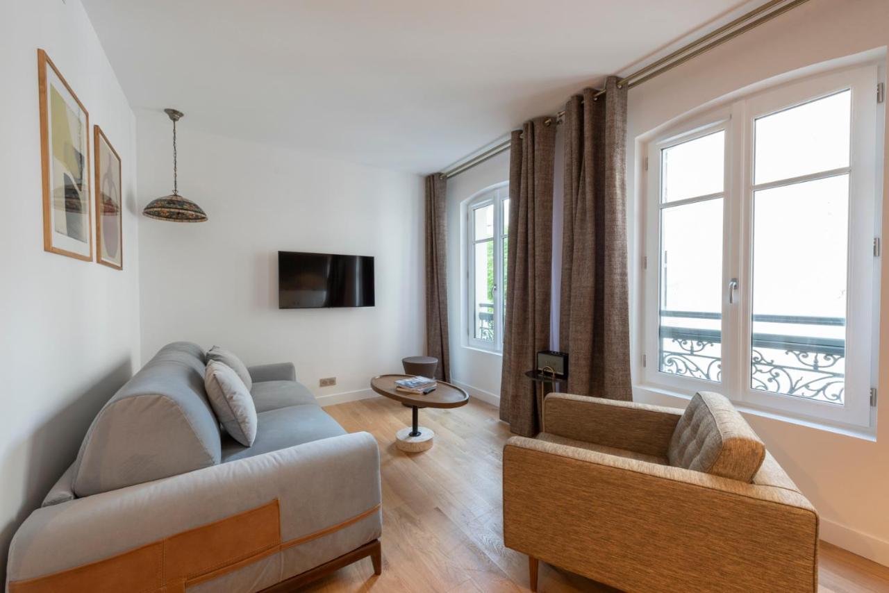 O'lord, 4 Etoiles, De Luxe Champs-elysees *