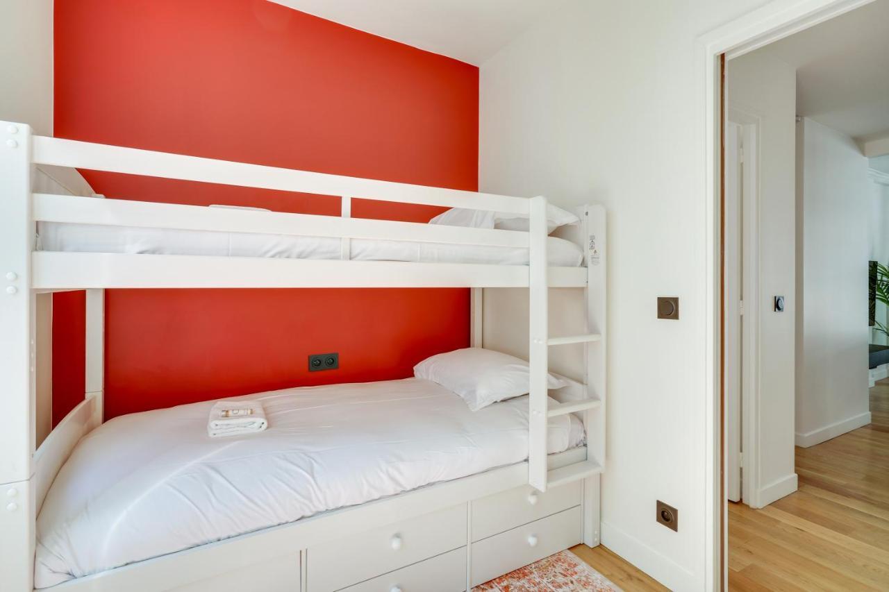 Beautiful For 8 People Apartment Paris