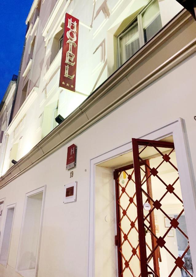 Bellevue Montmartre 3*