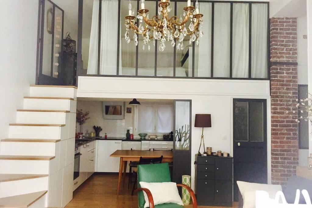 Atypique Apartment Paris