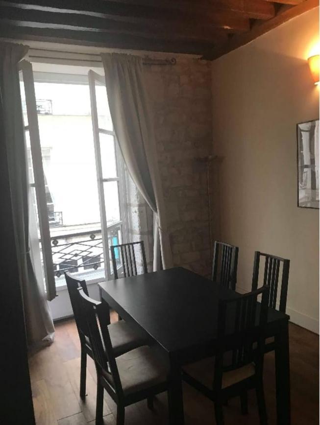 Notre Dame Apartment
