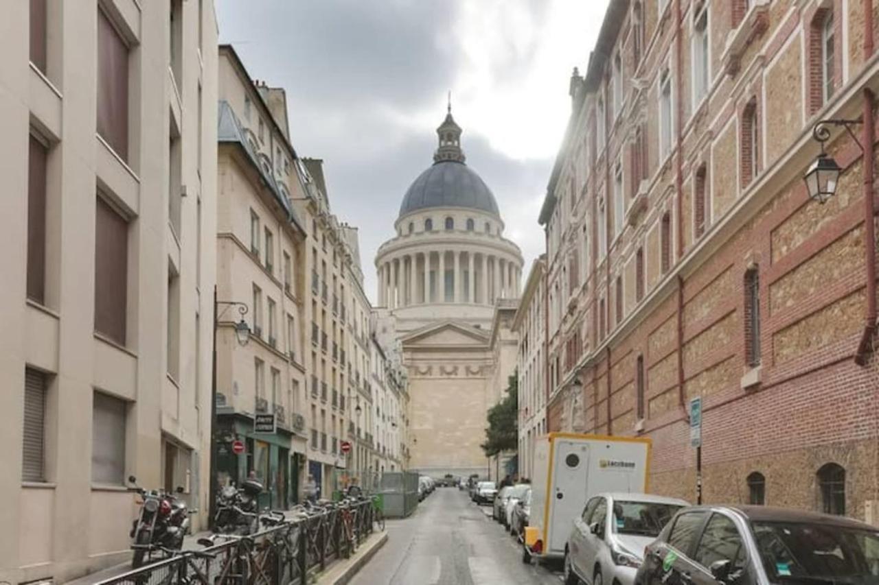 Magnificent Cocoon In The Heart Of Paris