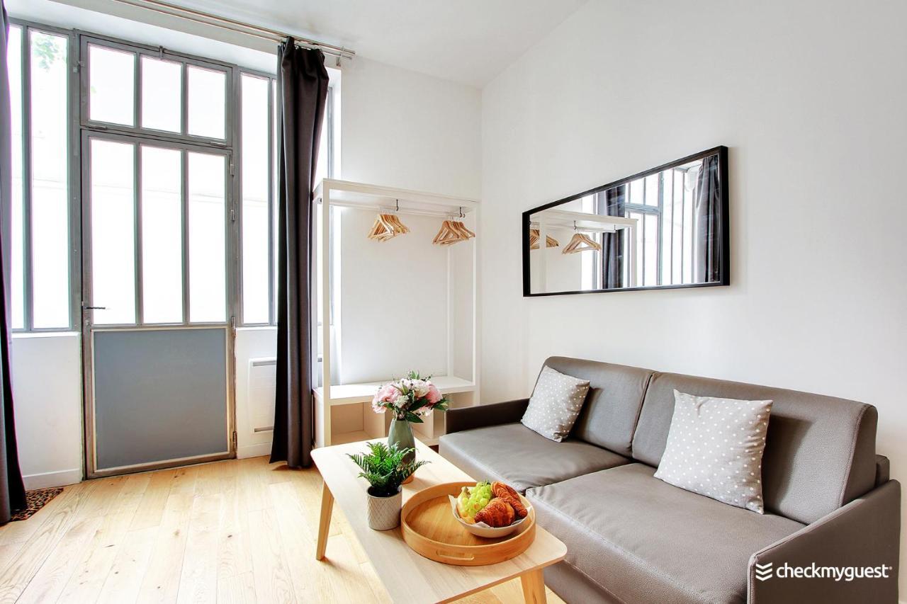 Apartment Cmg Place De La Republique / Magenta Paris