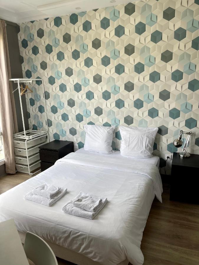 Hotel Le17 Furnished Paris