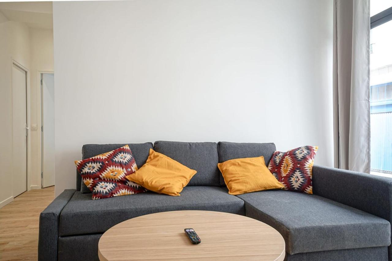 Spacious Appt Close To Place Monge *