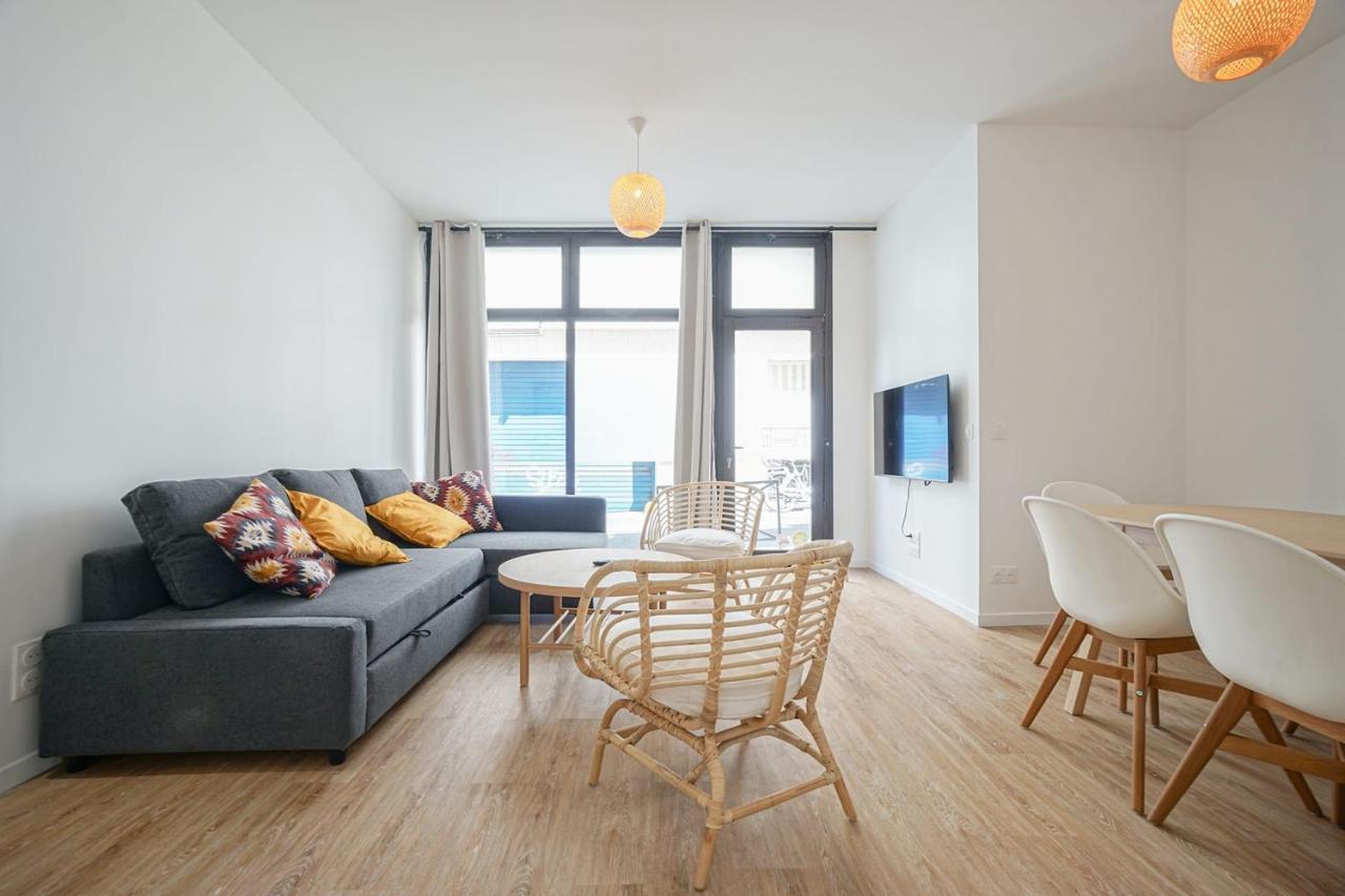 Spacious Appt Close To Place Monge *