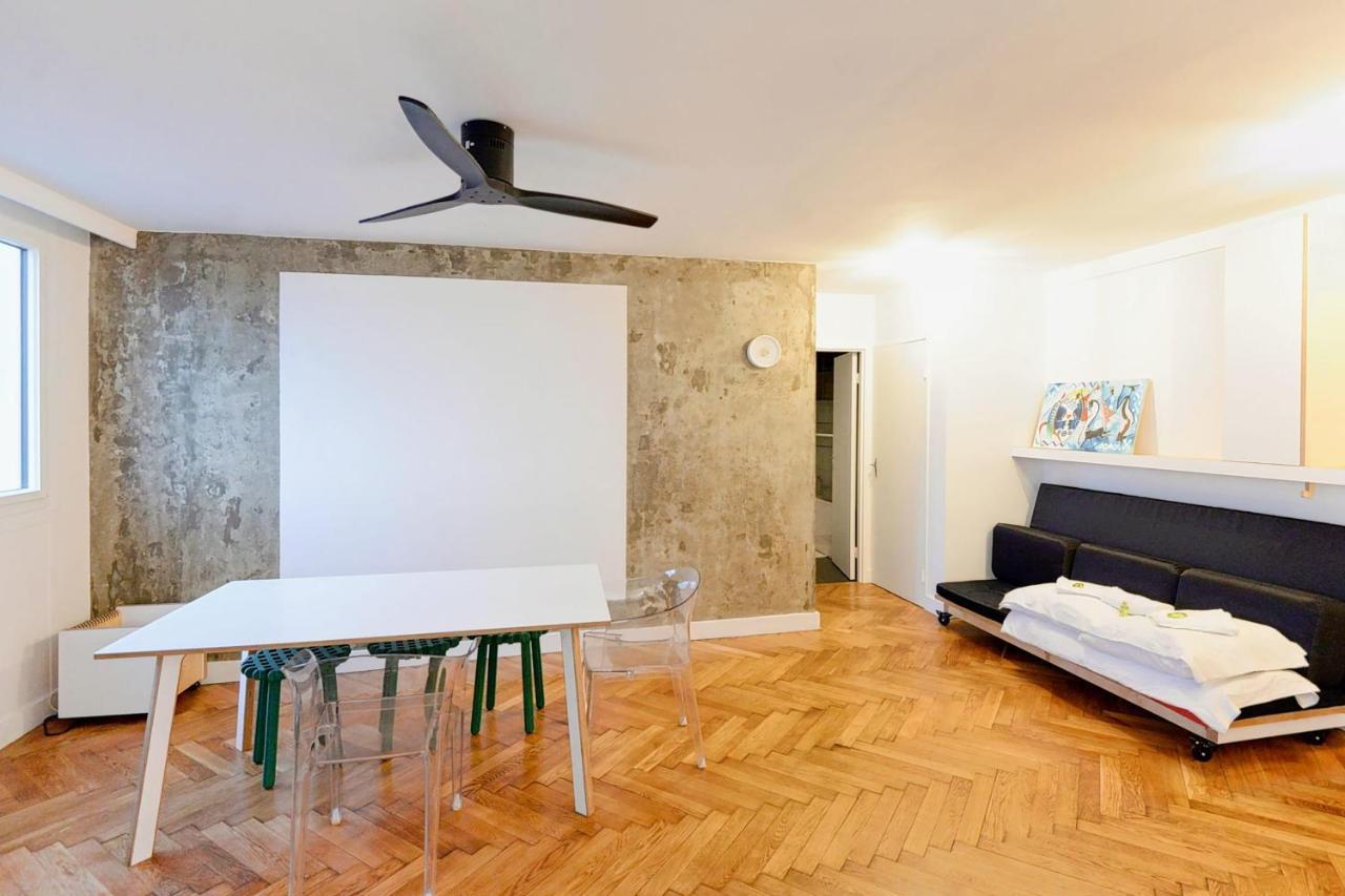 Apt In Height On The Canal View On All Apartment *