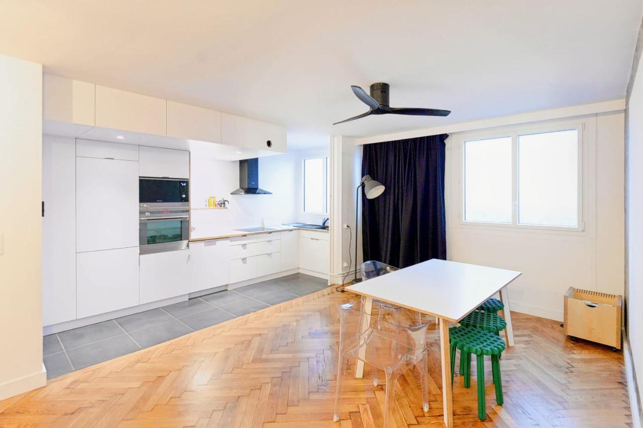 Apt In Height On The Canal View On All Apartment *