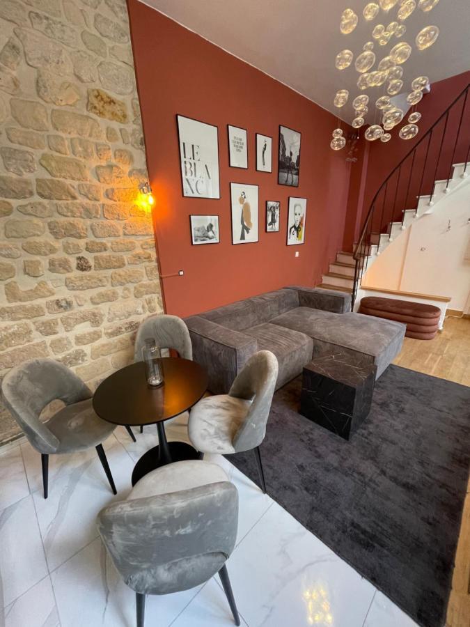 Apartment Canal Saint Martin