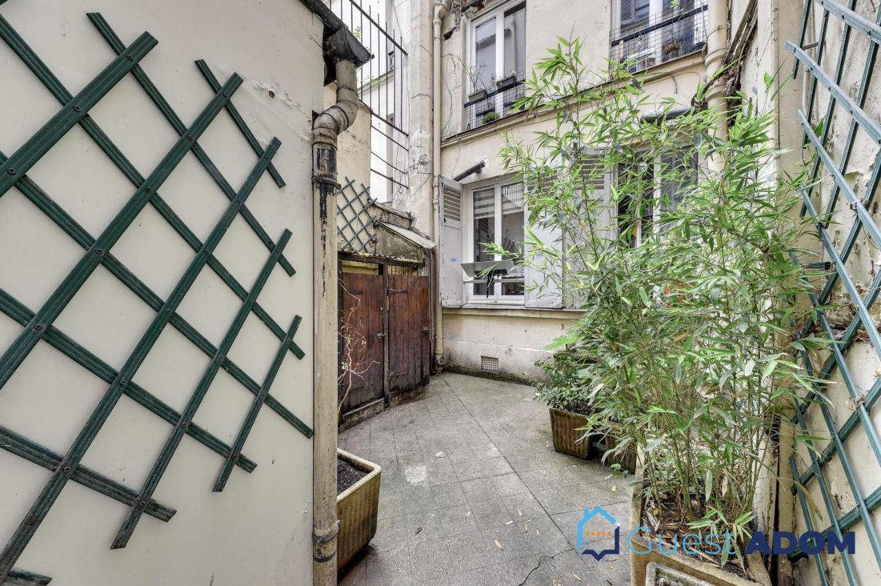 Confortable Quartier Abbesses Paris