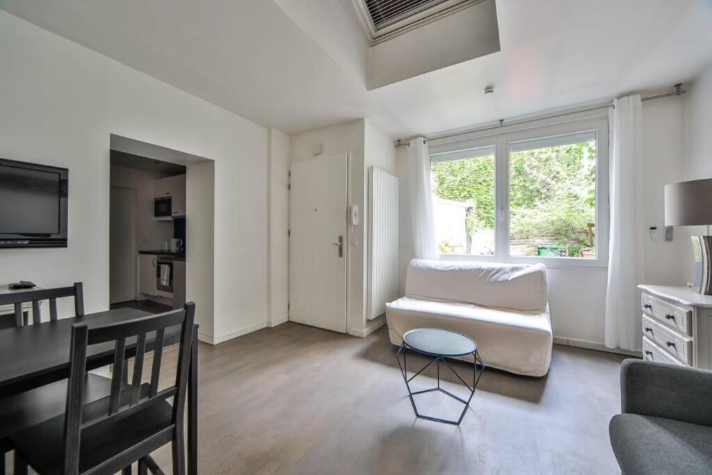 4p Calme/full Equipped/charonne/perelachese Paris