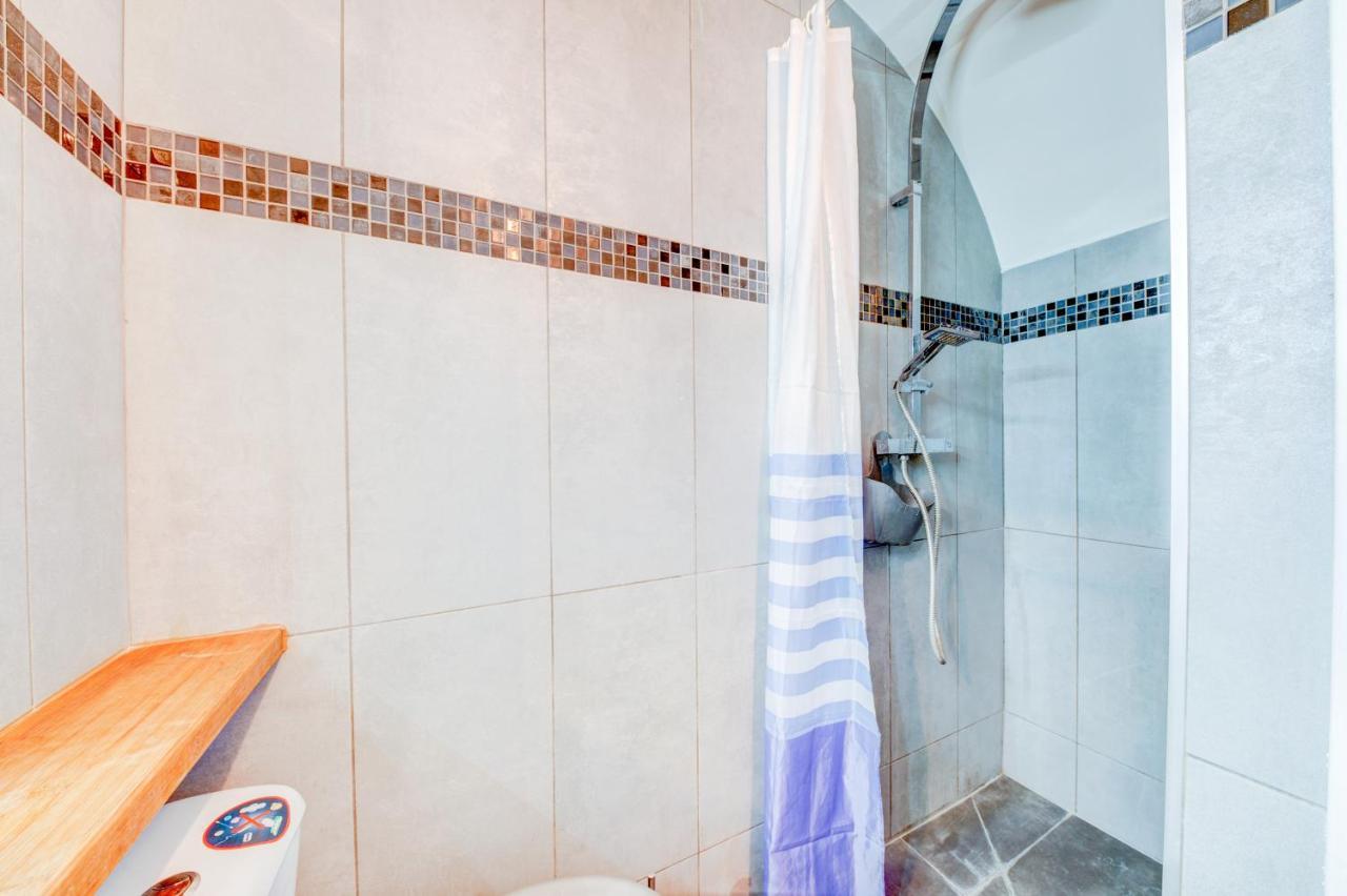Studio Atypique Proche Canal Saint-martin Apartment Paris