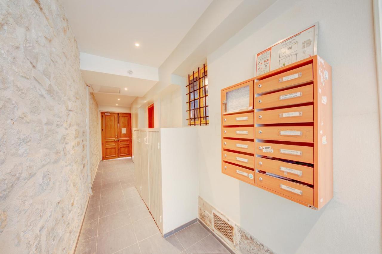 Studio Atypique Proche Canal Saint-martin Apartment